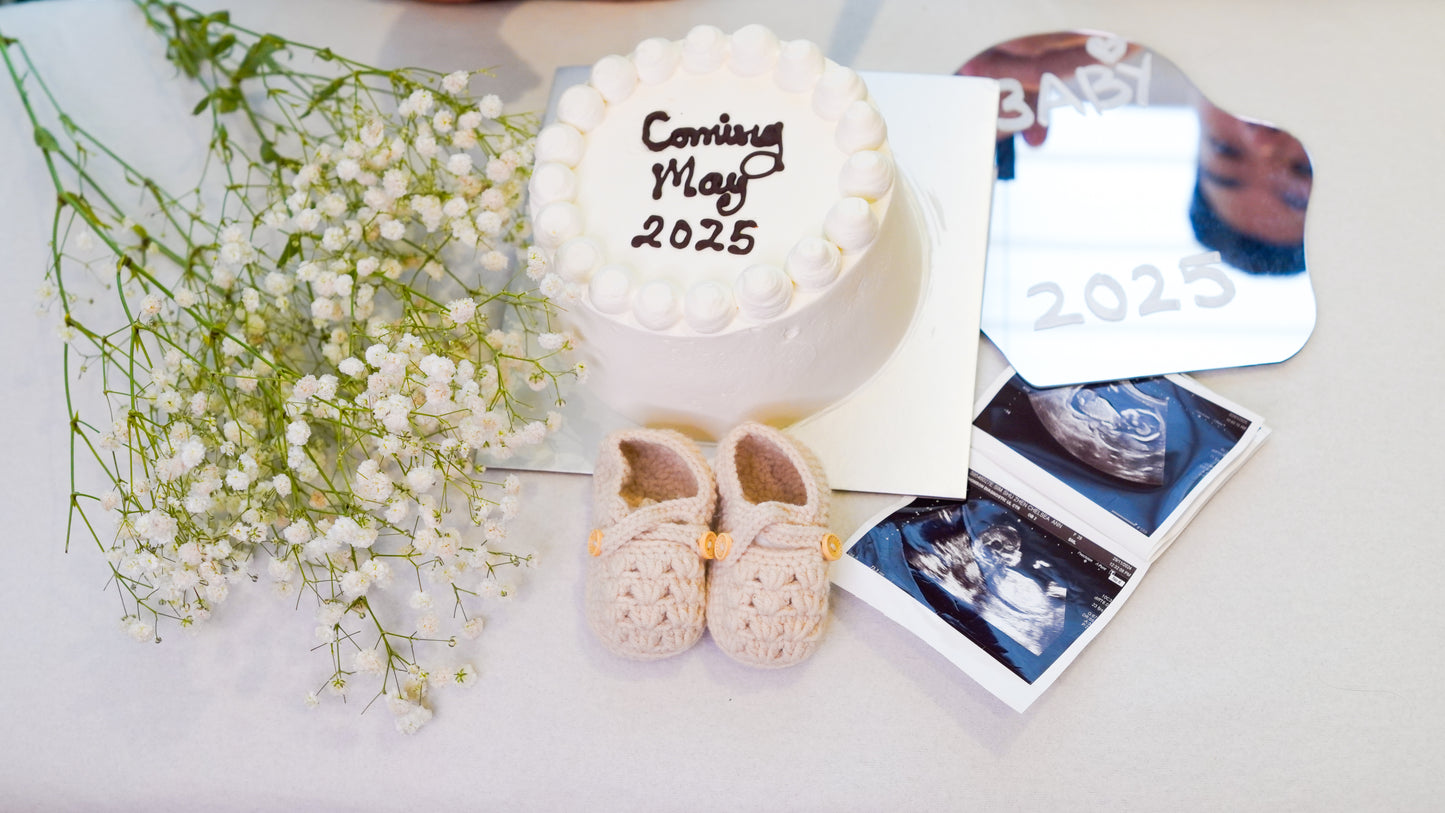 🎀 Gender Reveal Cake & Photography Package – $300 🎀